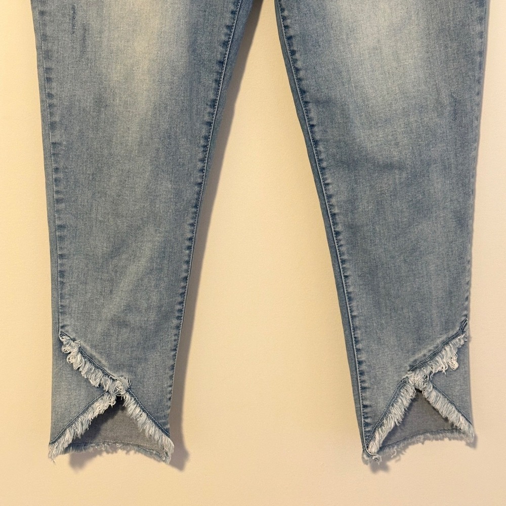 Democracy Ab Solution High Rise Ankle Fray Jeans Womens 16 Light Wash Casual - Picture 3 of 8